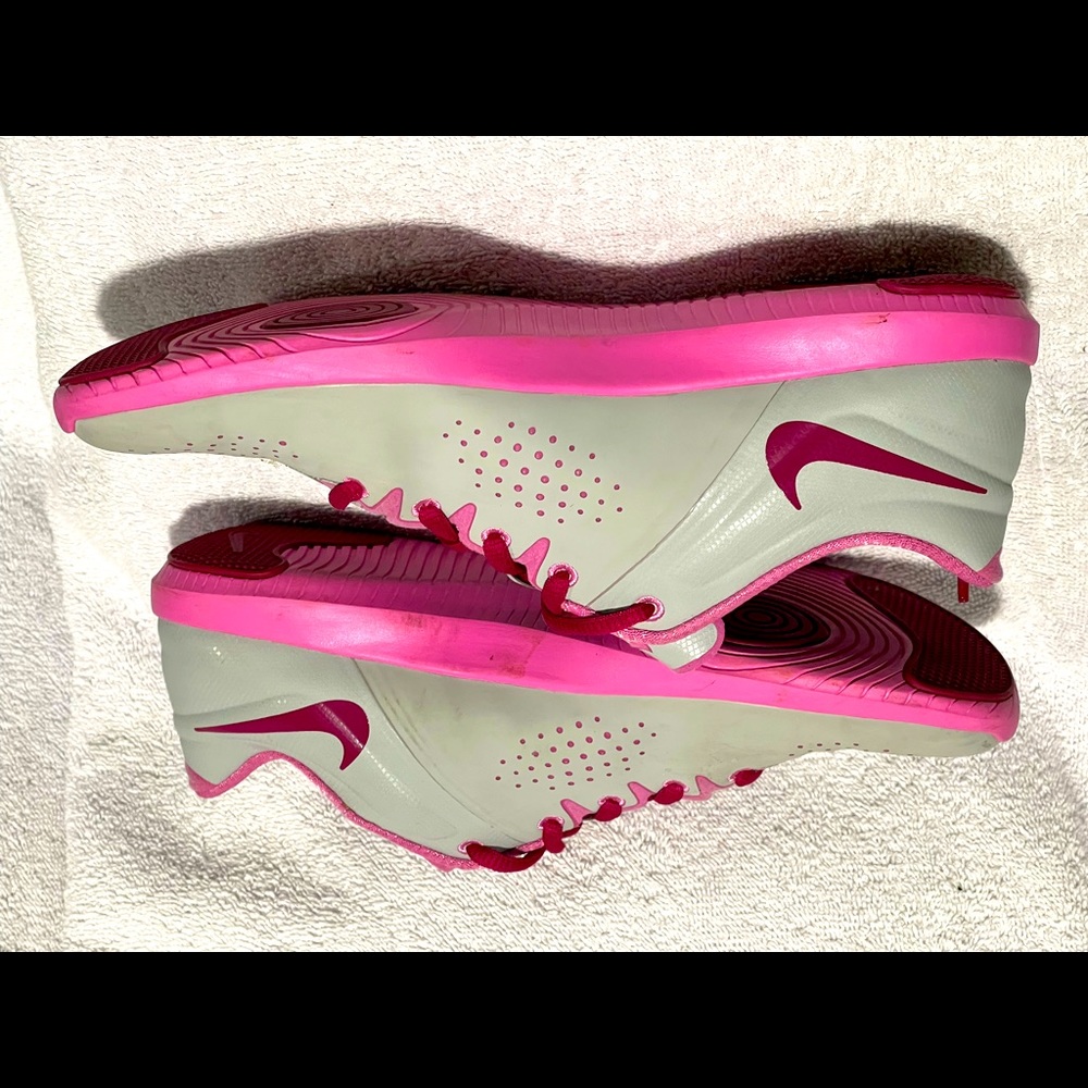 Women Nike trainers pink/gray
